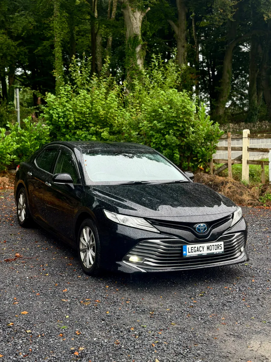 TOYOTA CAMRY 2021 HYBRID E-FOUR AUTO - Image 3