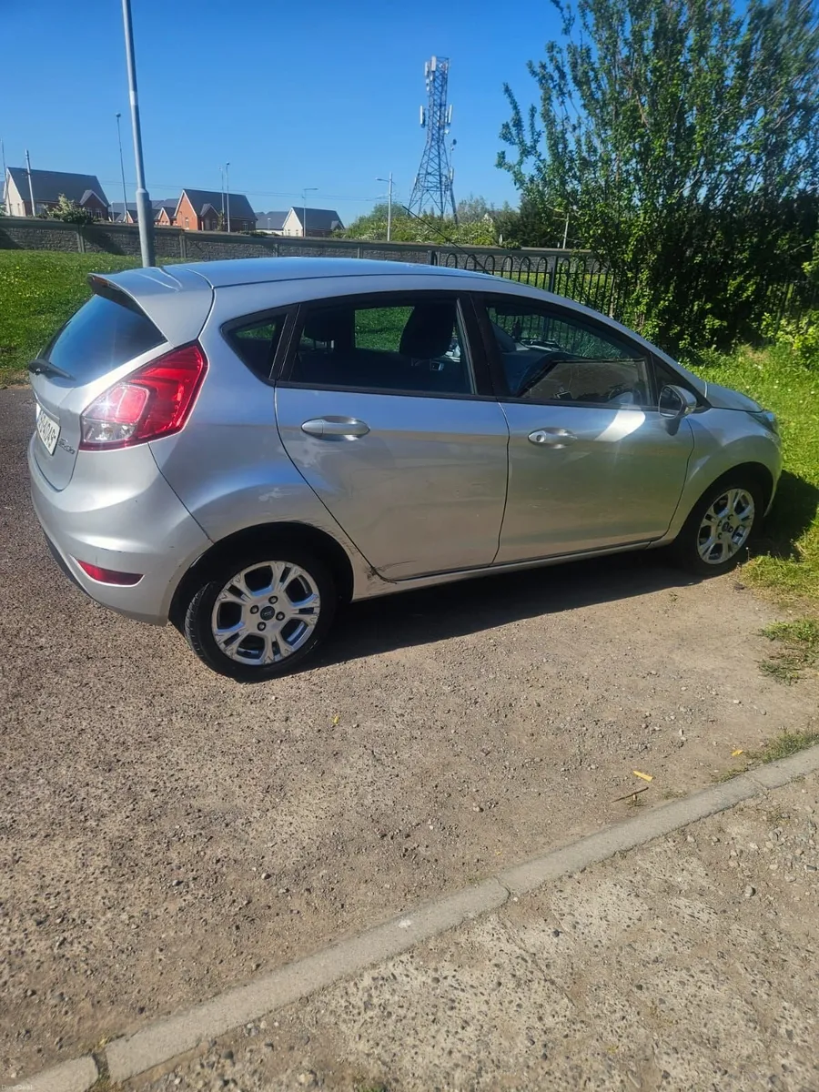 Ford Fiesta 2015 - Image 1