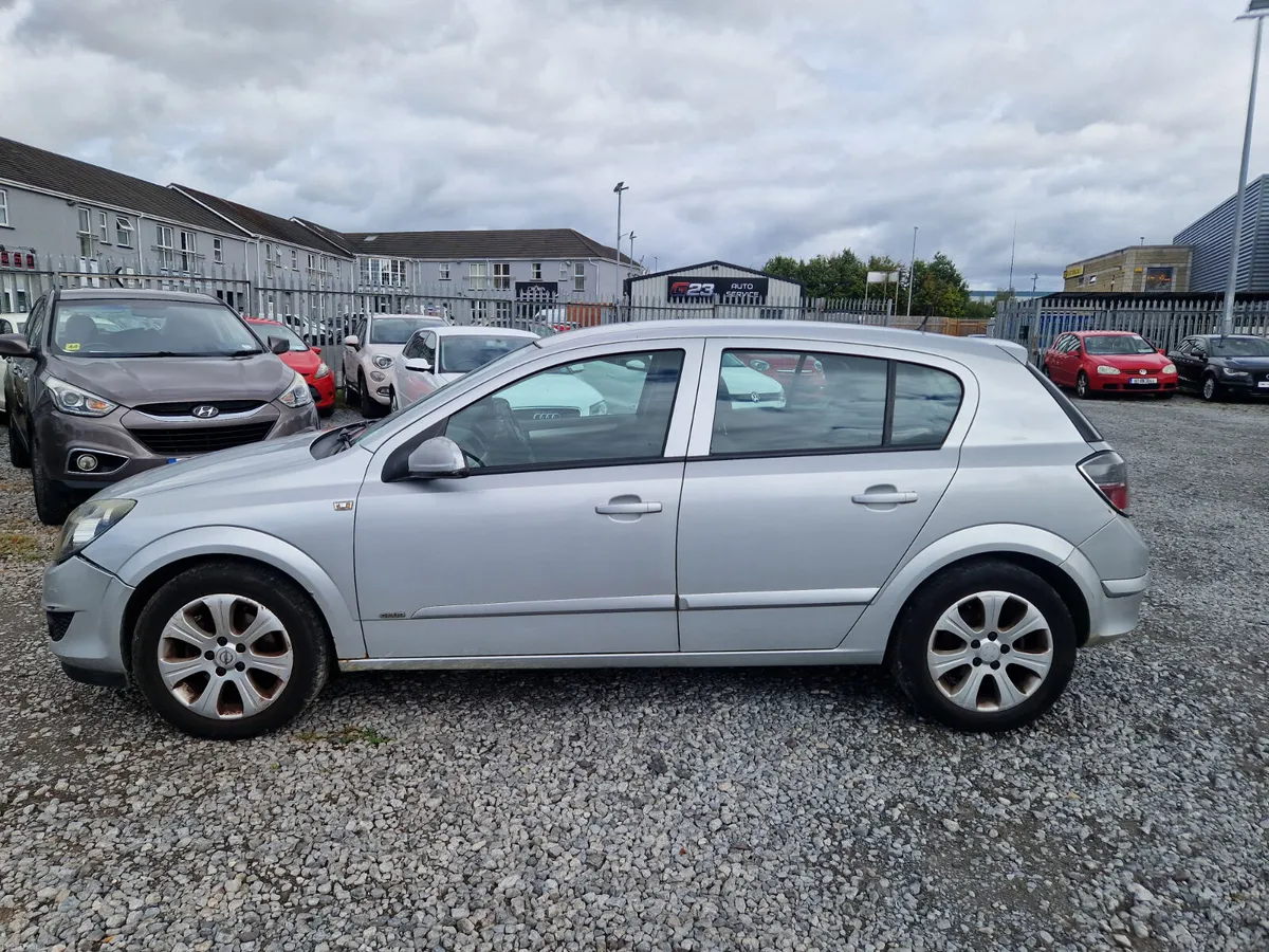 Opel Astra 2008 - Image 5
