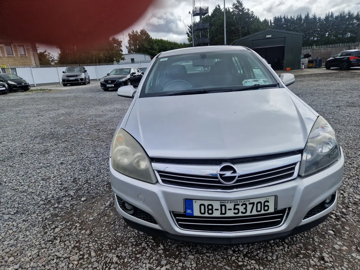 Opel Astra 2008 - Image 2