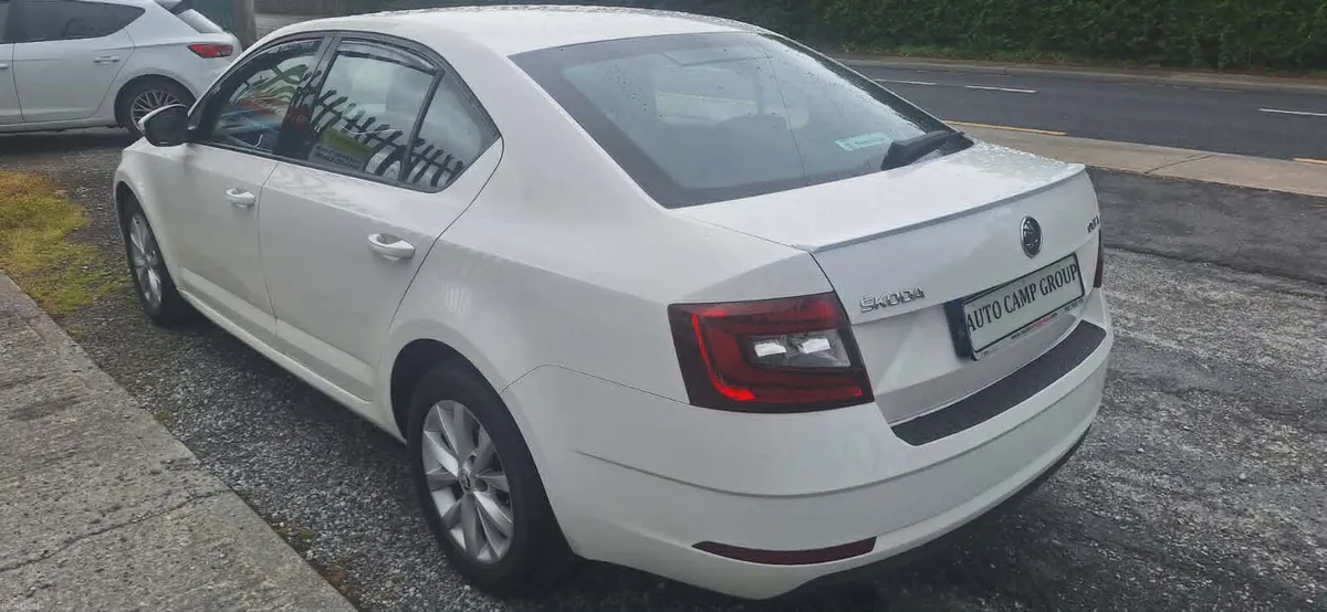 Skoda Octavia 2018 - Image 5