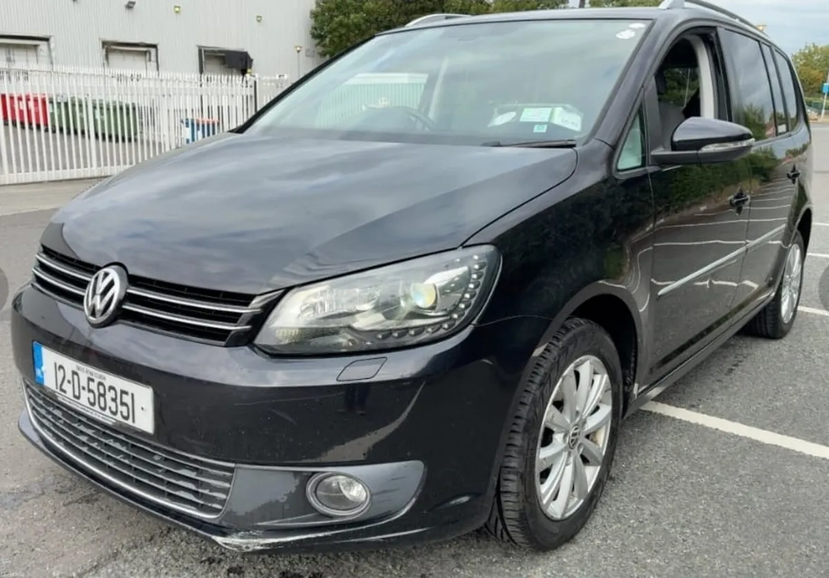 Volkswagen Touran 2012 - Image 2