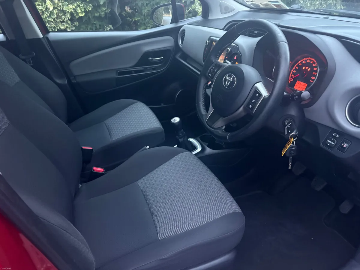 Toyota Yaris 2016 - Image 5