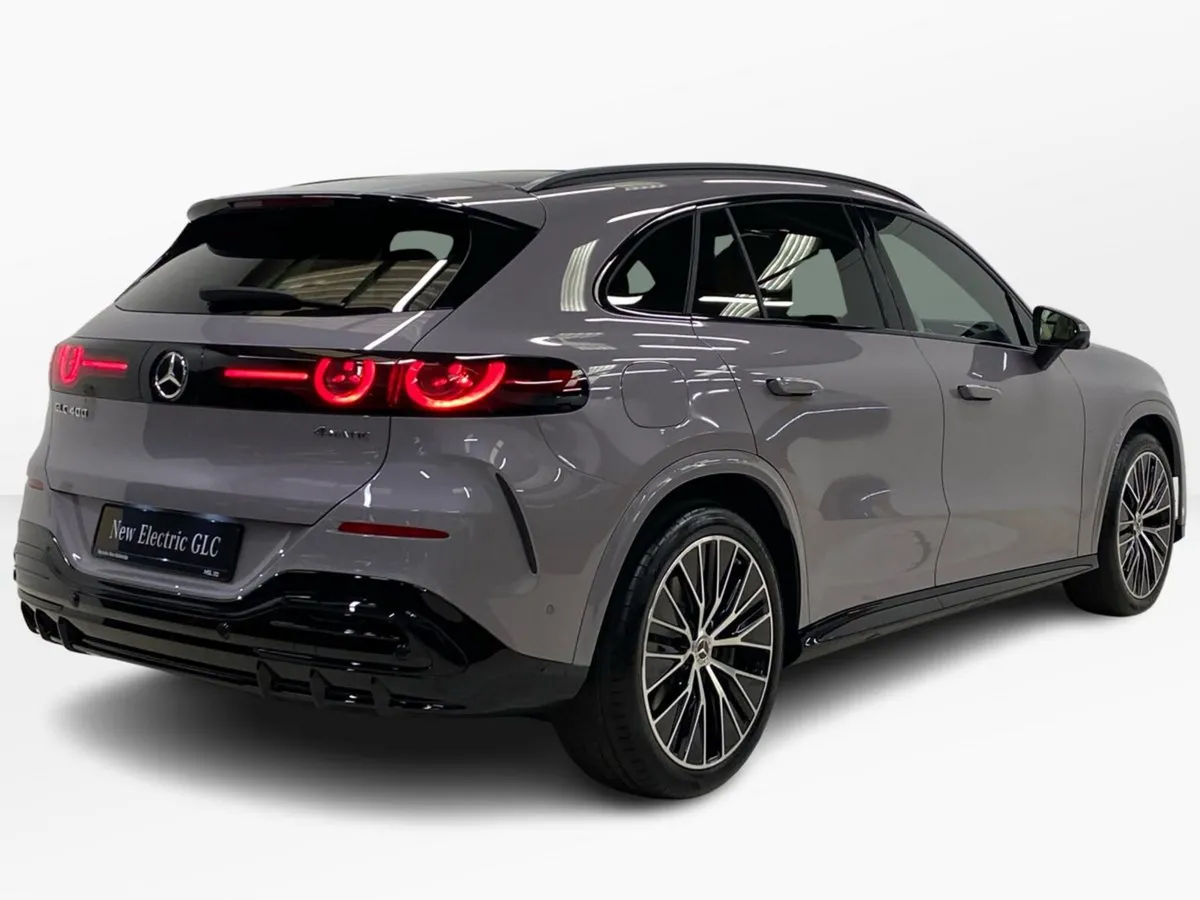 Mercedes-Benz GLC GLC 400 with EQ tecnology - Image 3