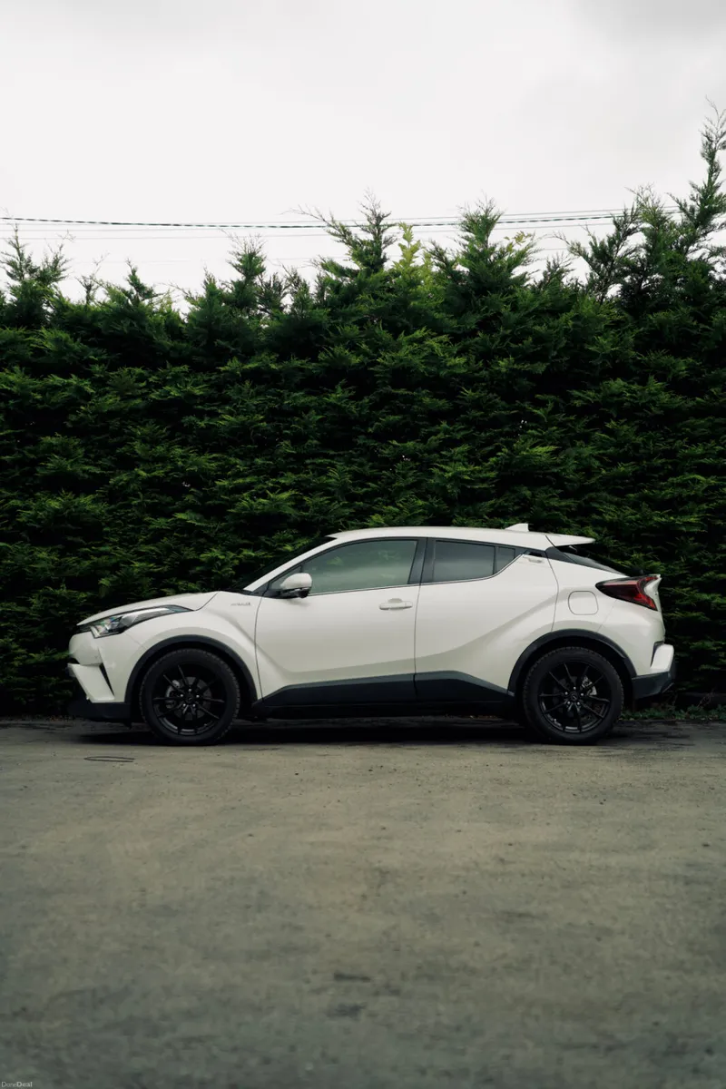 Toyota C-HR Hybrid 2017 | Stylish Hybrid SUV - Image 2