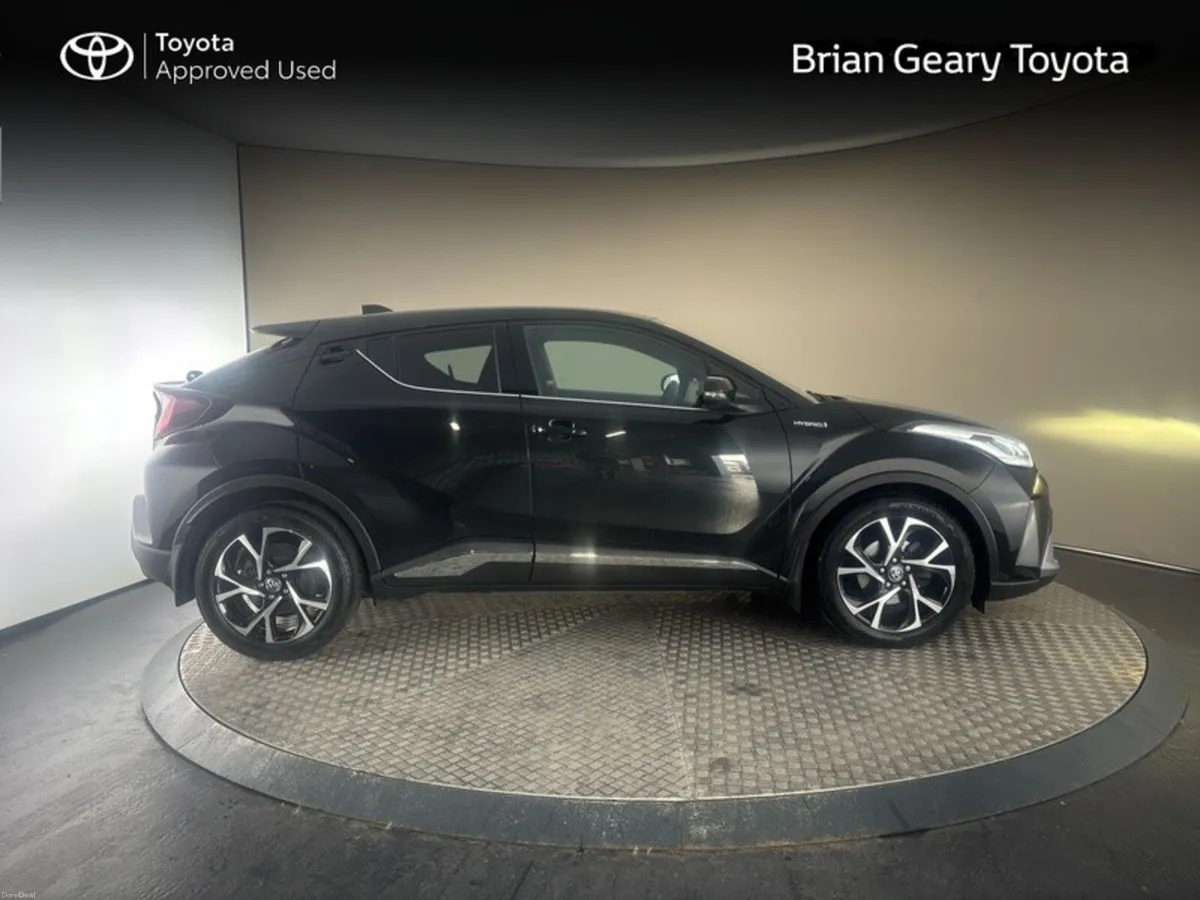 Toyota C-HR HYBRID SPORT - Image 3