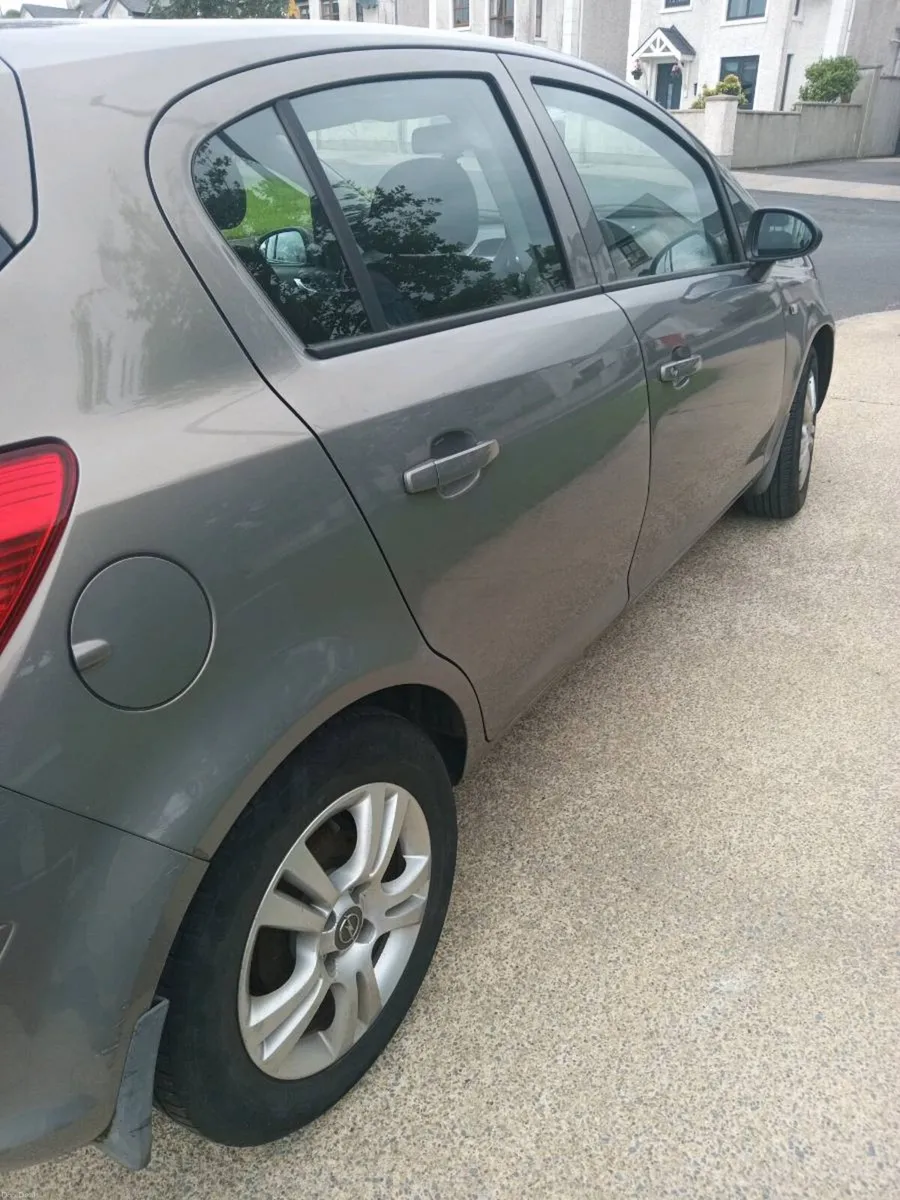 Opel corsa 2011 - Image 4