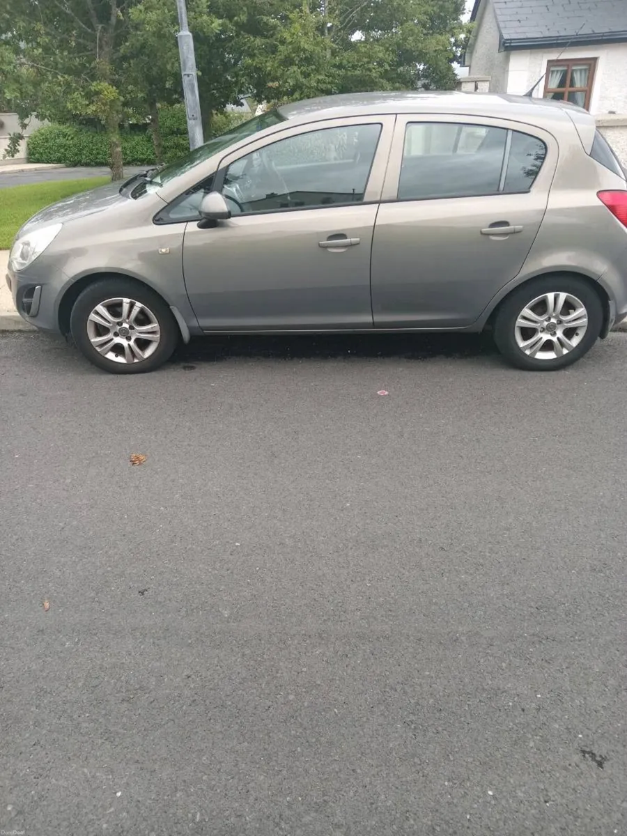 Opel corsa 2011 - Image 2
