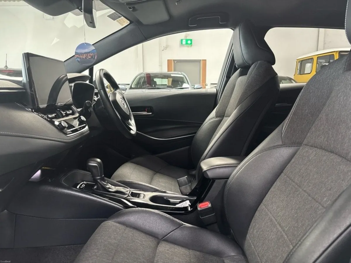 Toyota Corolla SOL HYBRID AUTO - Image 6