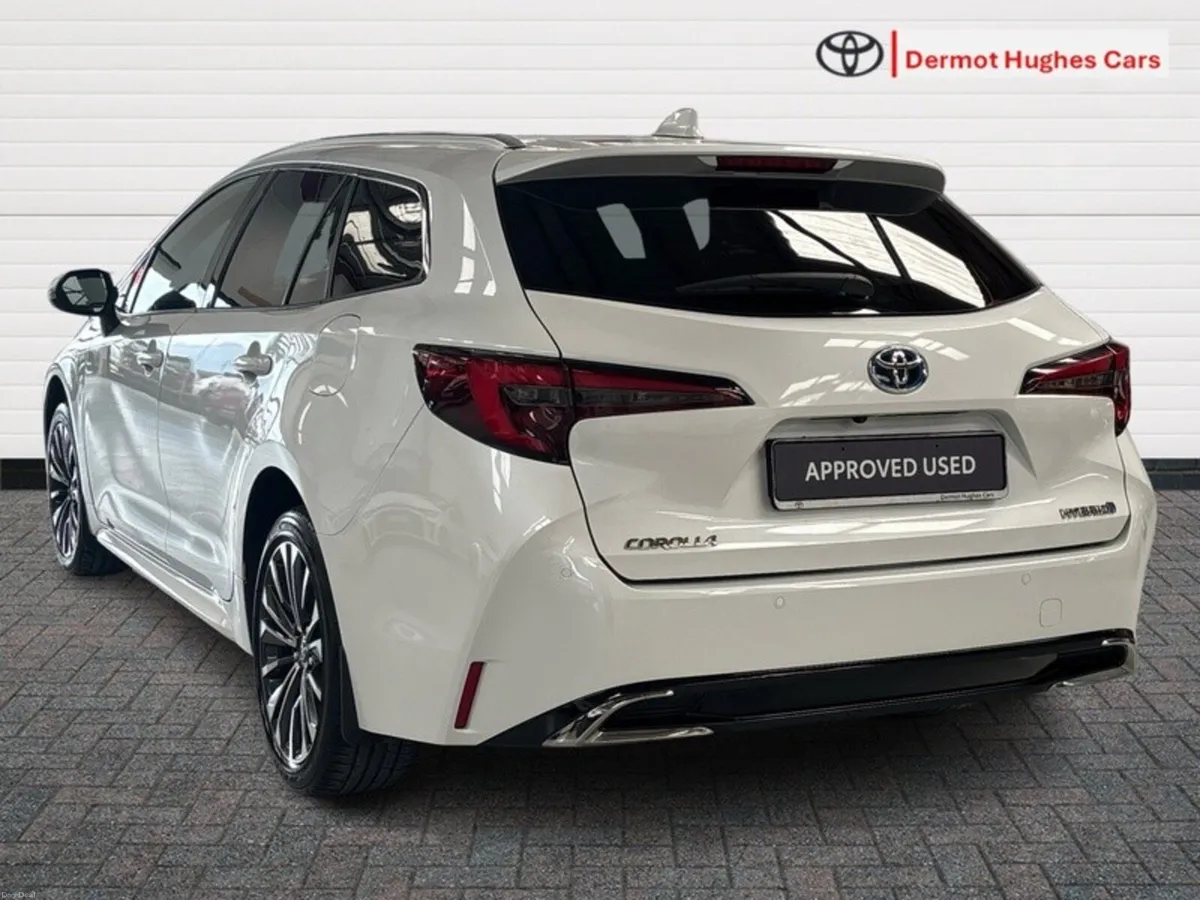 Toyota Corolla SOL HYBRID AUTO - Image 2
