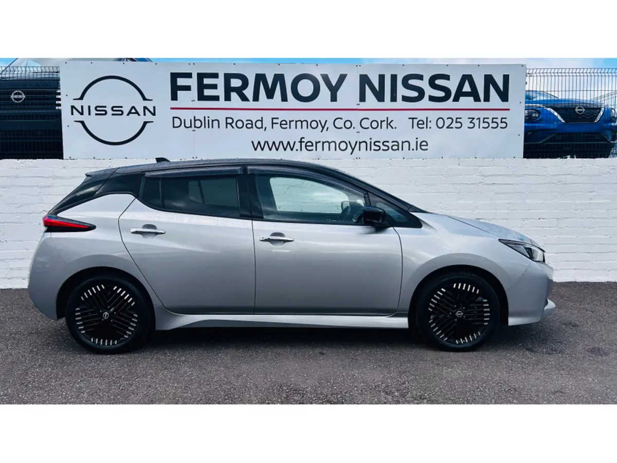 Nissan Leaf ONLY 15,000 KLMS EV SVE 40KW - Image 6
