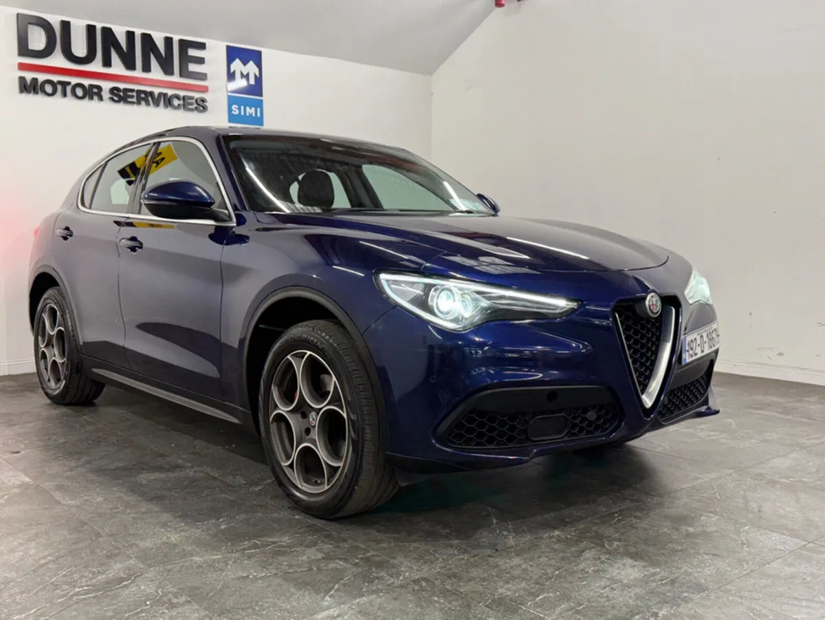 Alfa Romeo Stelvio **SPECIALE 5 MODEL **2 KEYS **2 - Image 4