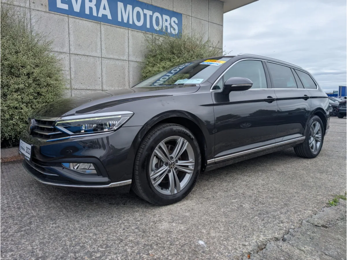 Volkswagen Passat ELEGANCE AUTOMATIC 2.0 DIESEL // - Image 4