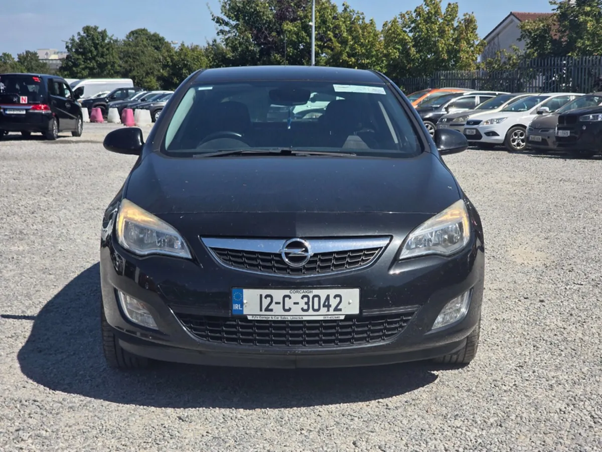 Opel Astra SE 1.7 CDTI 110PS 5DR - Image 2