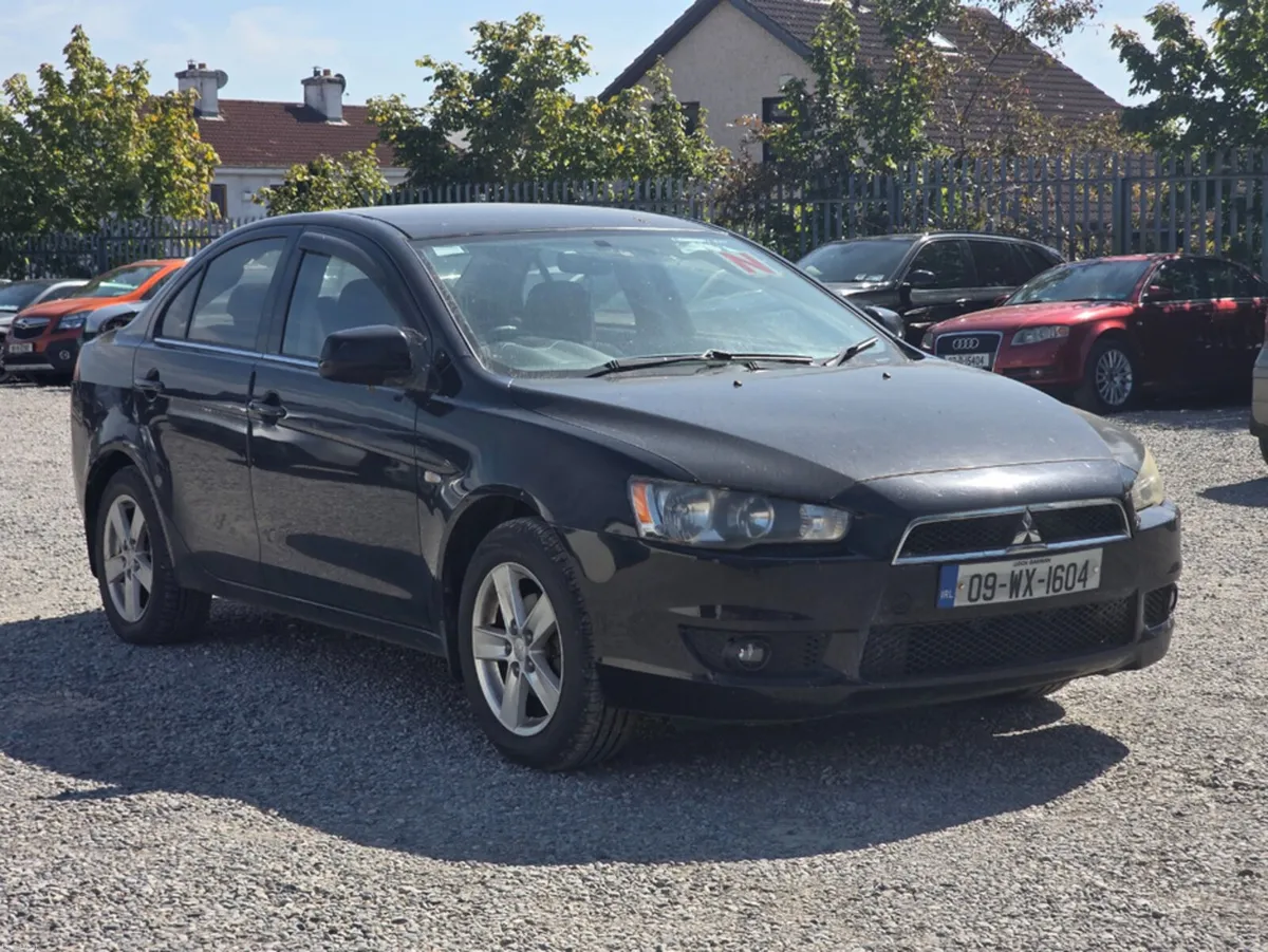 Mitsubishi Lancer NEW 1.5 INTENSE - Image 1