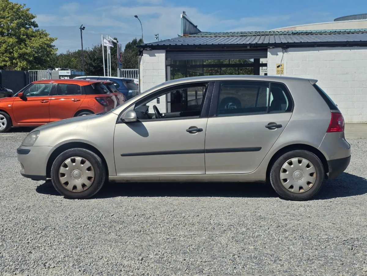 Volkswagen Golf 1.4 75BHP 5DR - Image 4