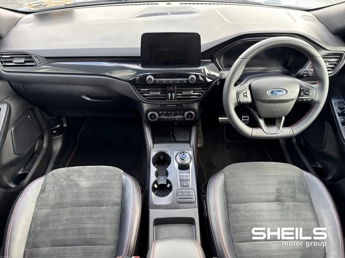 Ford Kuga 2.5 Duratec 225PS PHEV ST-Line X Auto - Image 3