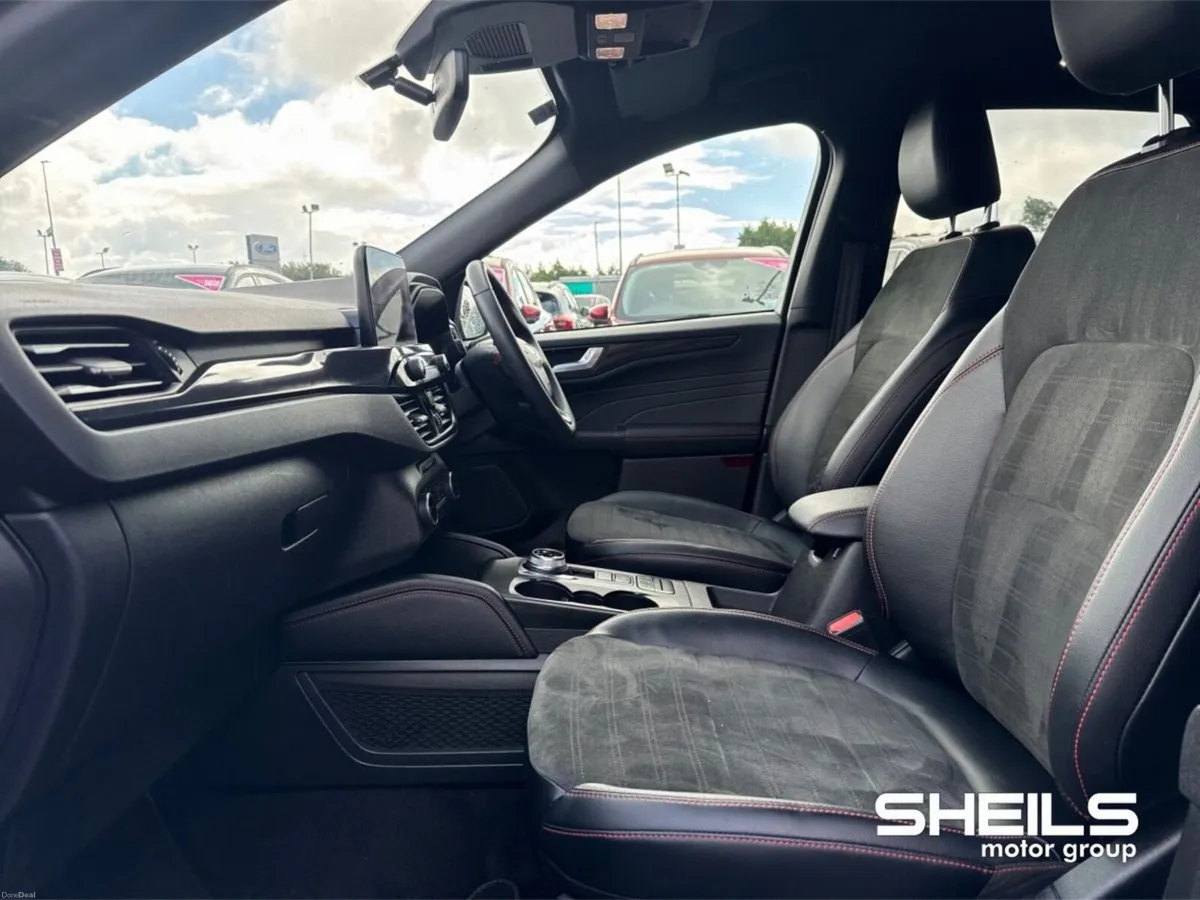 Ford Kuga 2.5 Duratec 225PS PHEV ST-Line X Auto - Image 5
