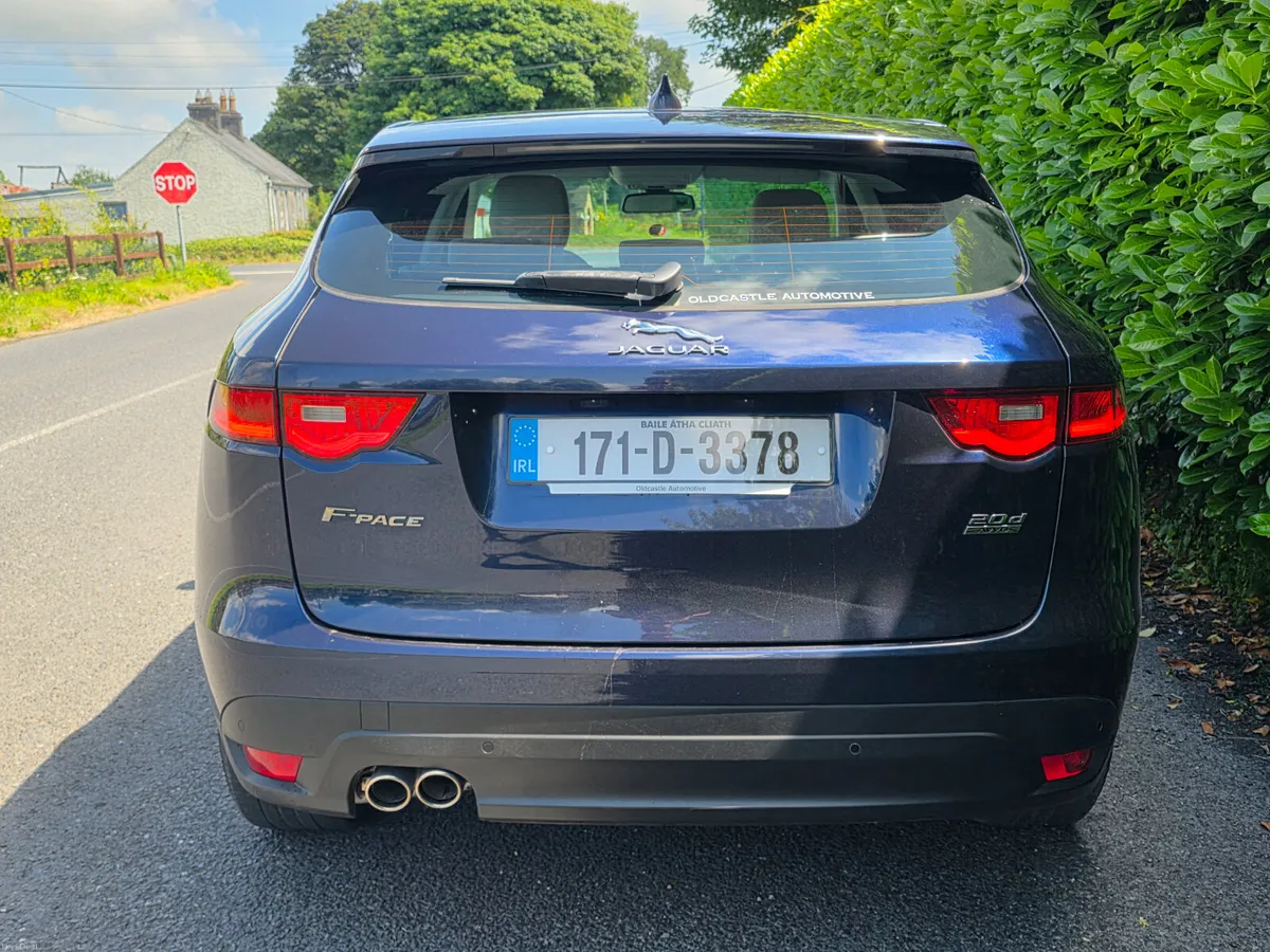 2017 Jaguar F-PACE 2.0D Prestige AWD Automatic - Image 5