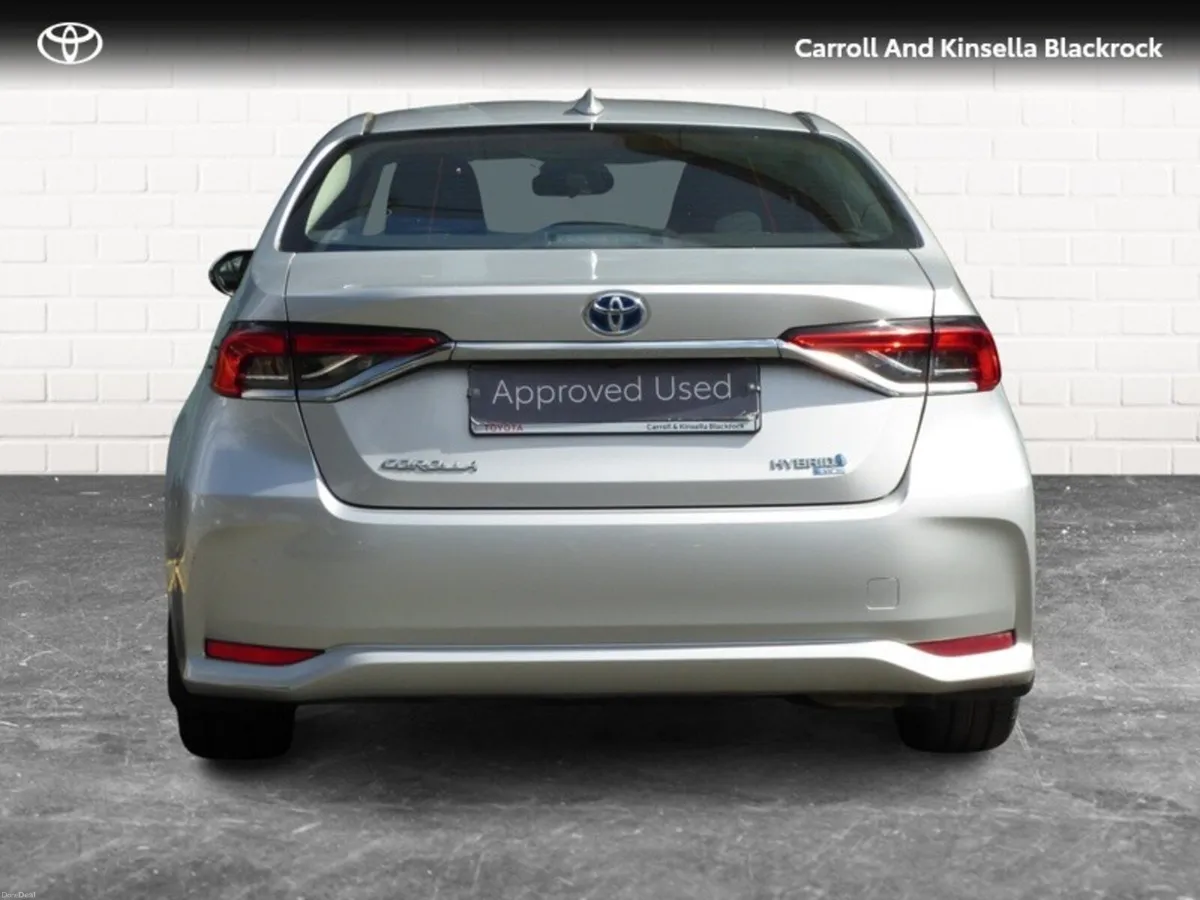 Toyota Corolla Hybrid Luna Saloon - Image 4