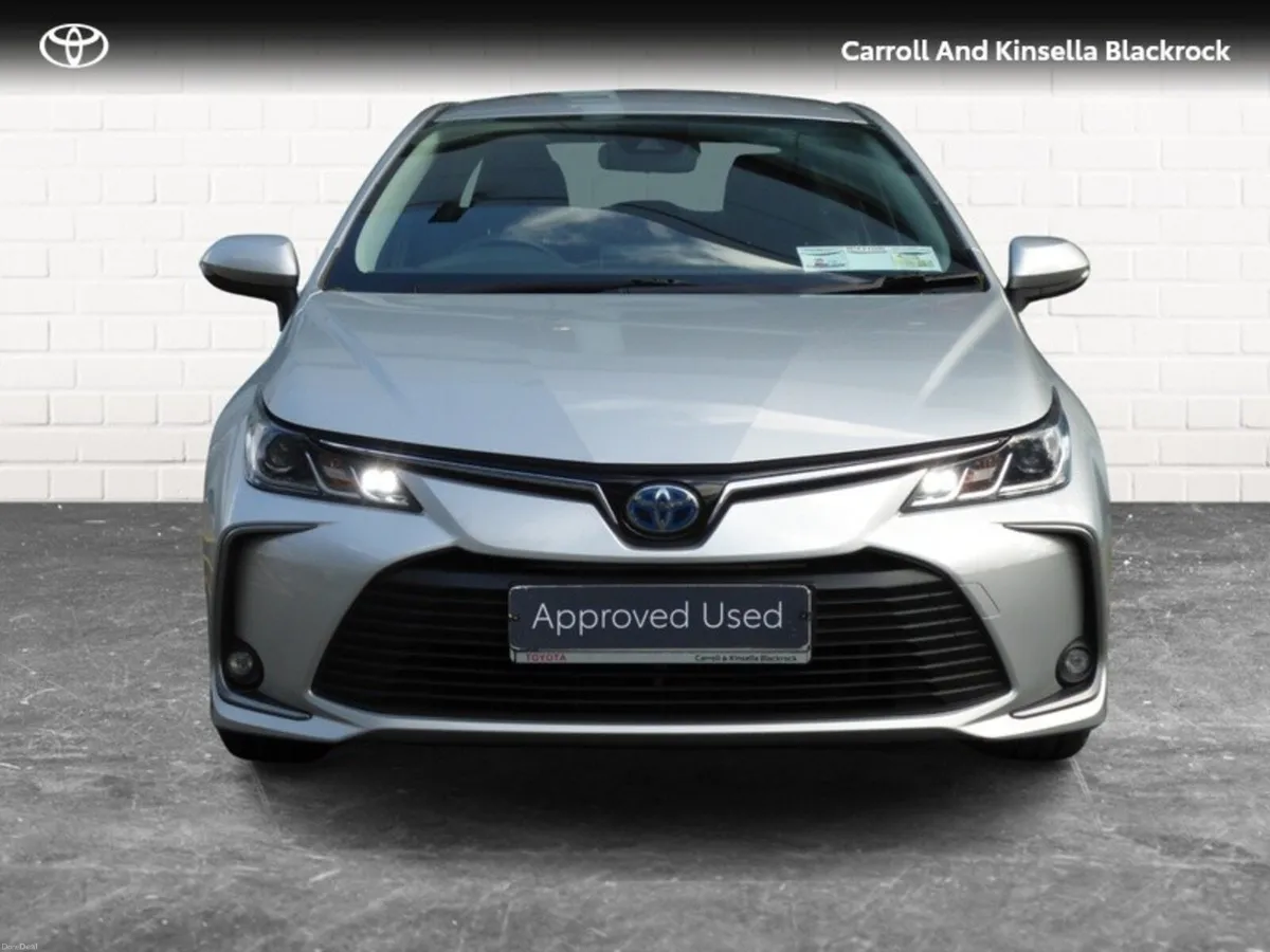 Toyota Corolla Hybrid Luna Saloon - Image 5