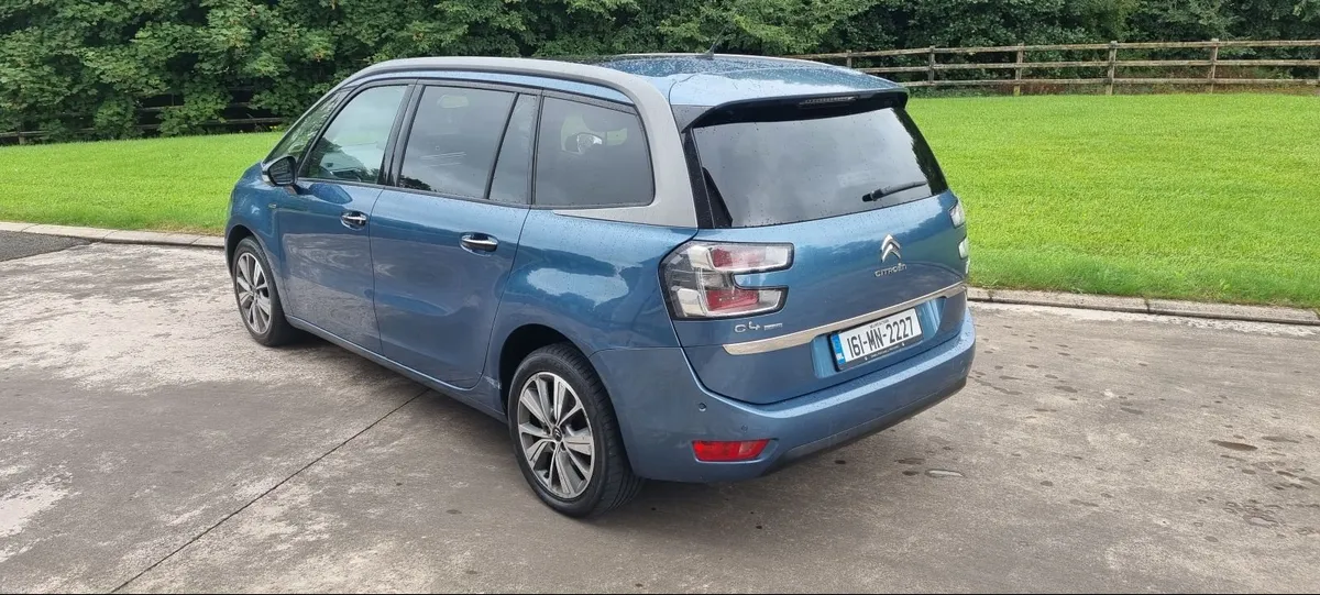 161 Citroen C4 Grand Picasso *Nice Spec* - Image 3