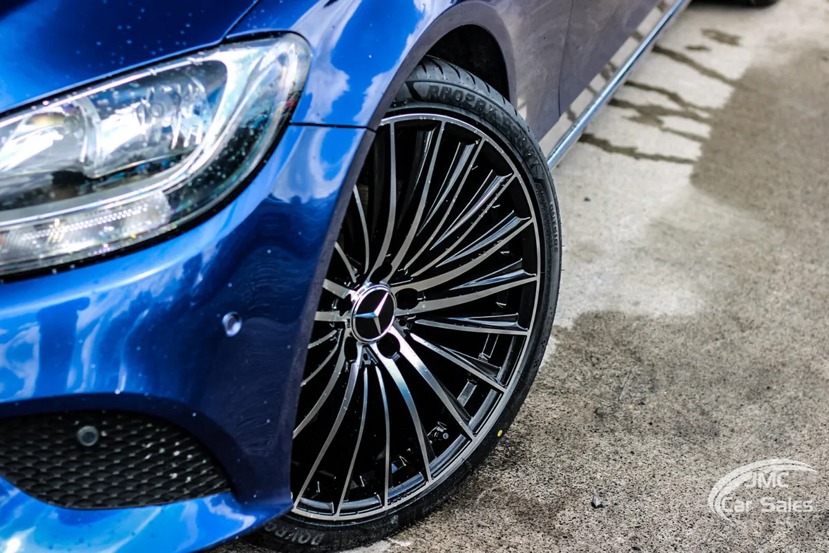 2019 MERCEDES-BENZ C220 AMG LINE - Image 2
