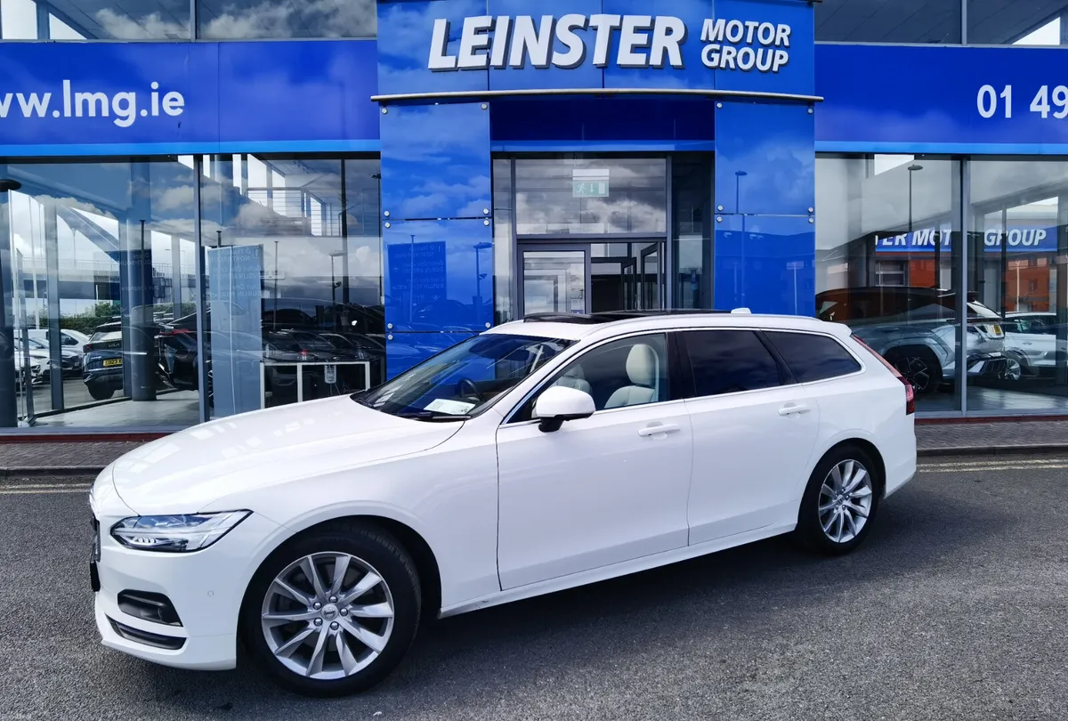 VOLVO V90 2.0 B4 MOMENTUM AUTO DIESEL **SUNROOF** - Image 1