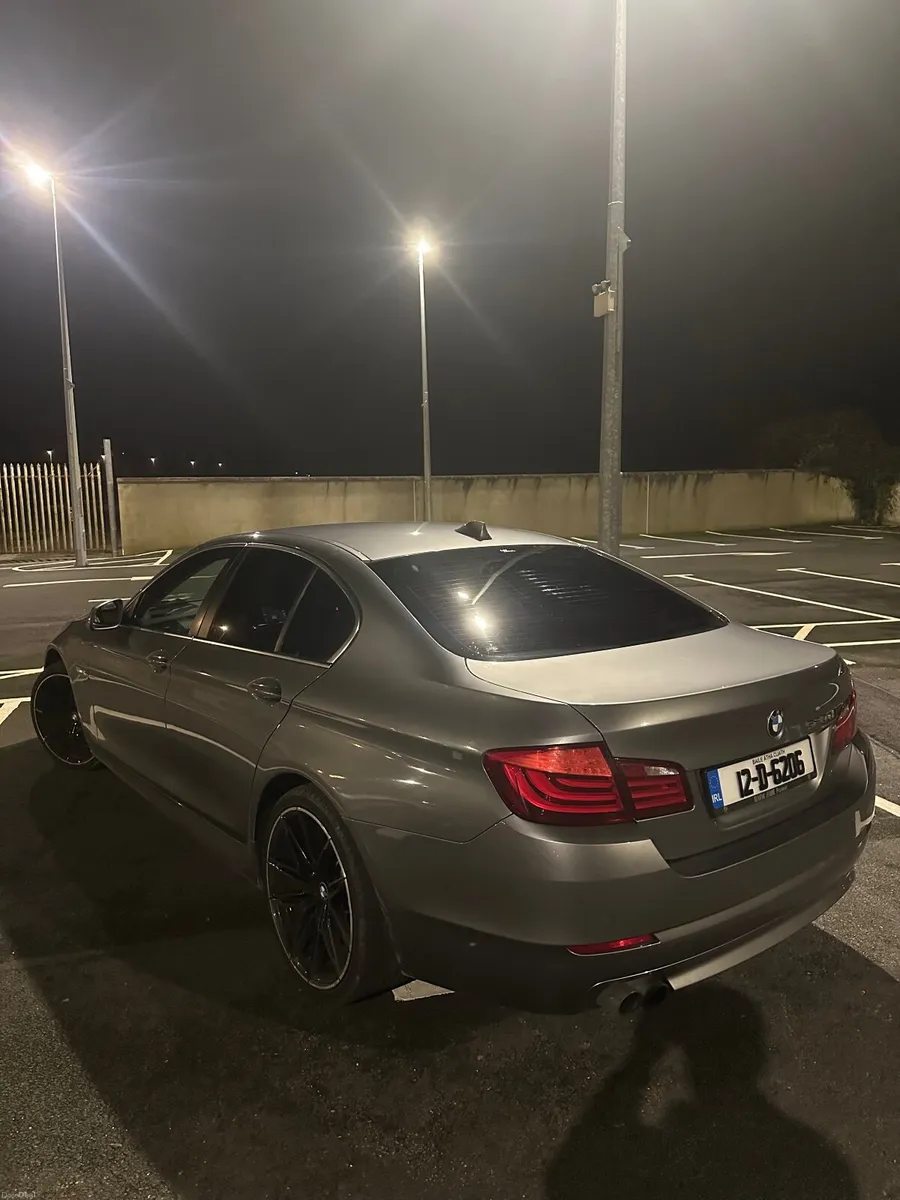 BMW 5-Series 2012 - Image 3
