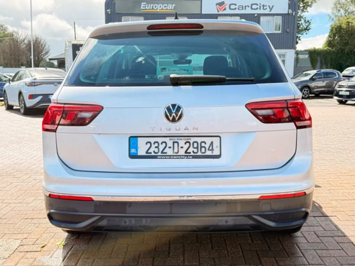 Volkswagen Tiguan Life 2.0tdi M6F 122HP 5 - Image 6