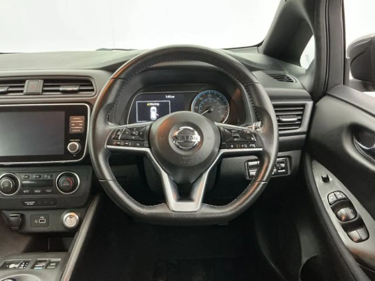 Nissan Leaf 110KW ACCENTA 40 KWH ( 6.6 kwh charger - Image 5