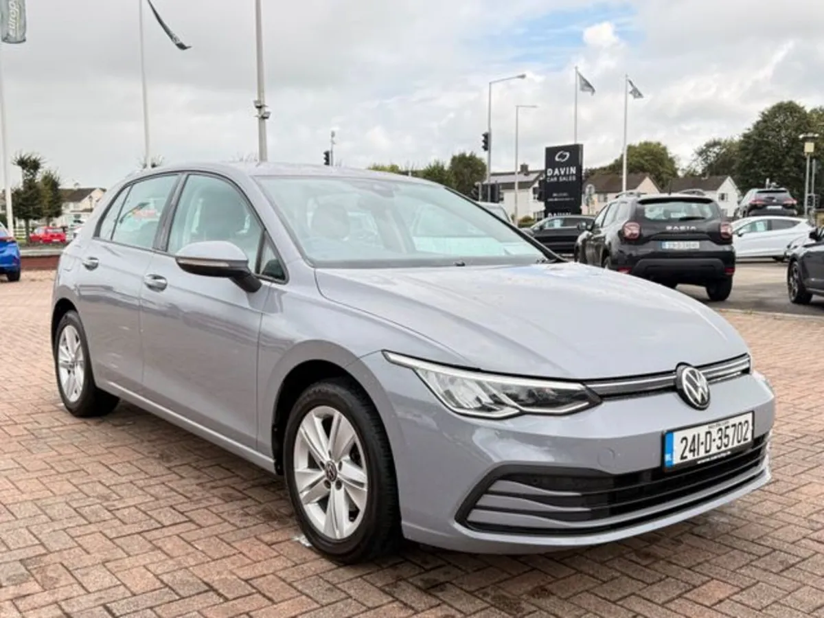 Volkswagen Golf Life 1.0 TSI 110HP 5DR - Image 1