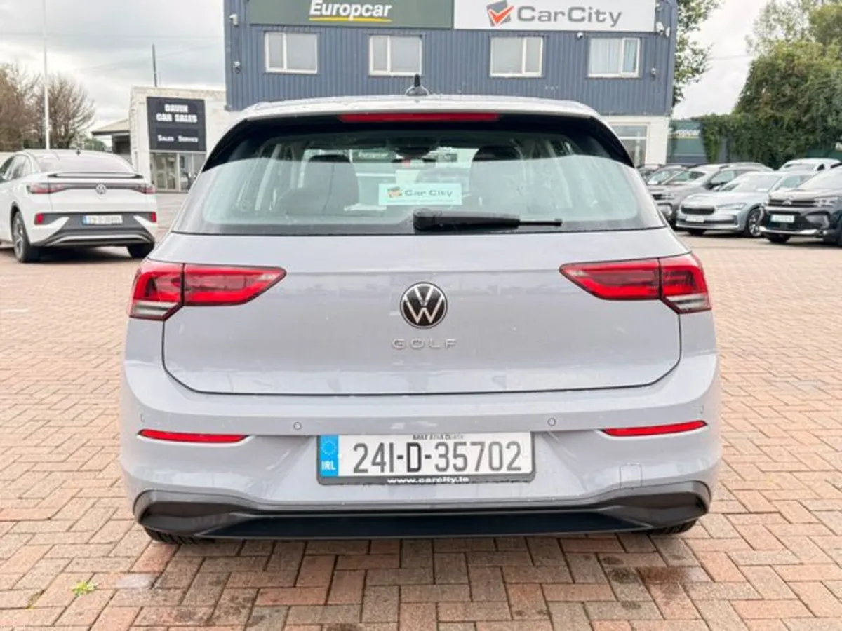 Volkswagen Golf Life 1.0 TSI 110HP 5DR - Image 6