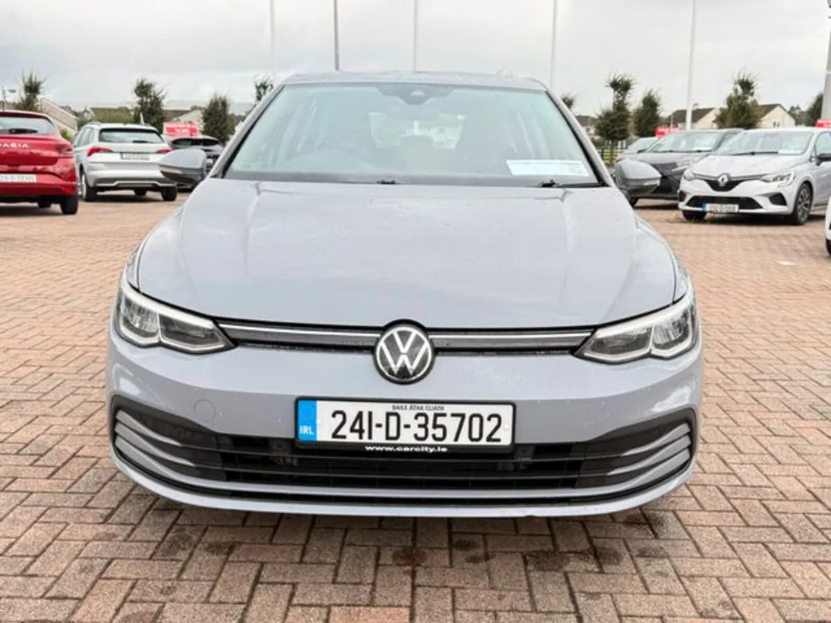 Volkswagen Golf Life 1.0 TSI 110HP 5DR - Image 2