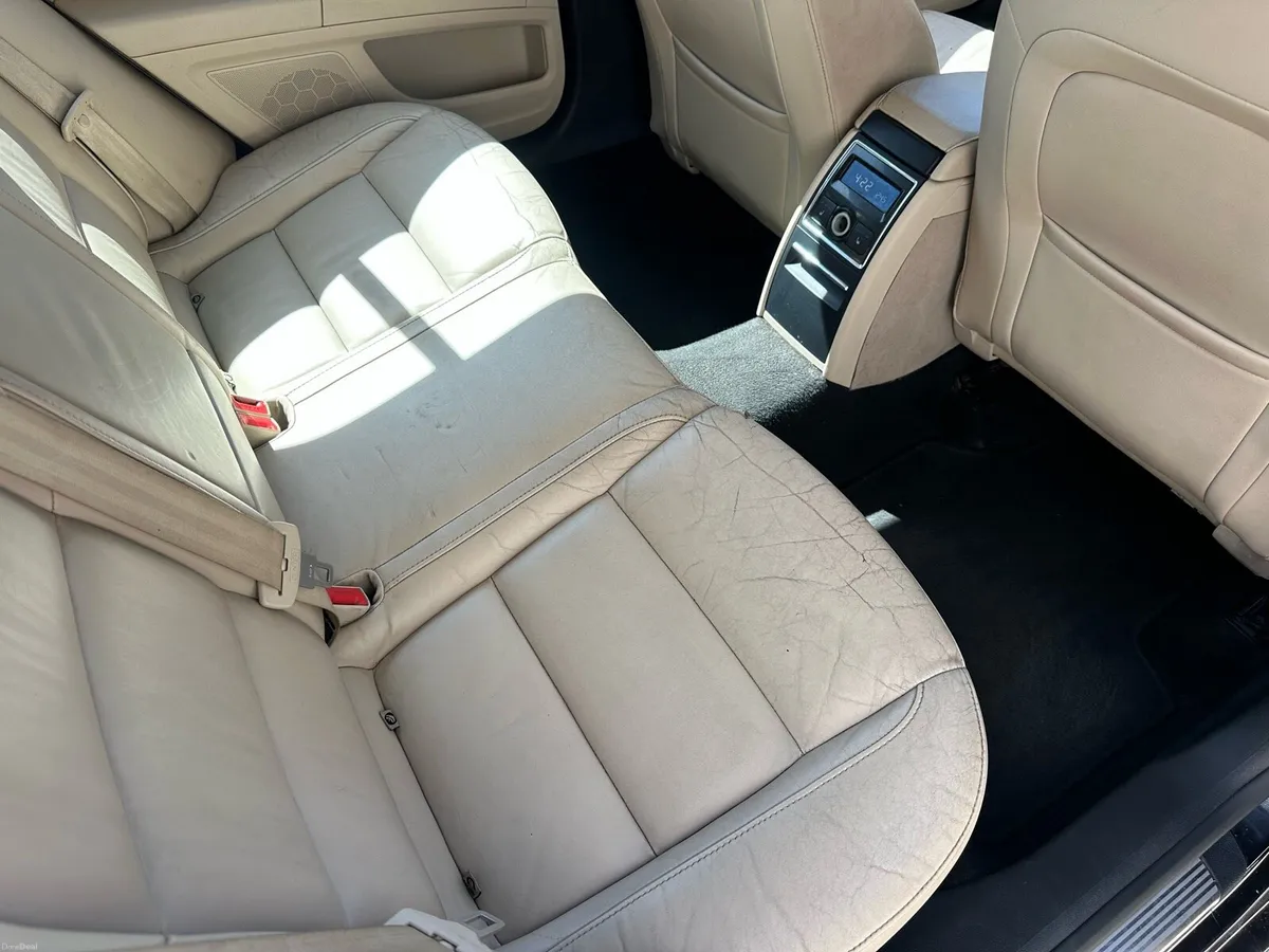 Skoda Superb - Image 4