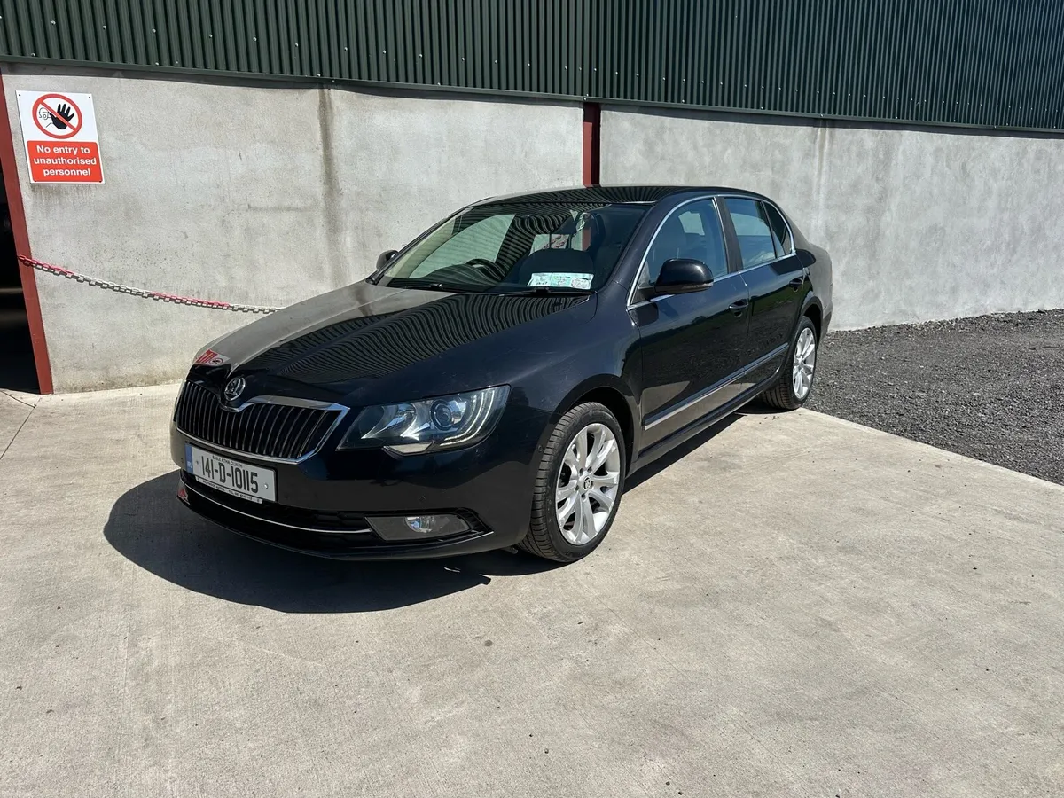 Skoda Superb - Image 1