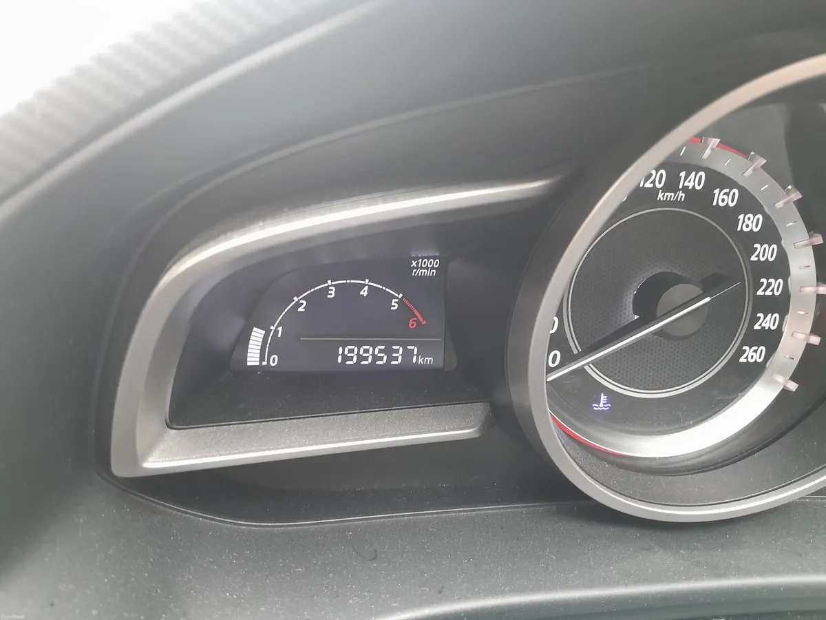 2016 Mazda 3 execuitive diesel nct low km nct +tax - Image 3