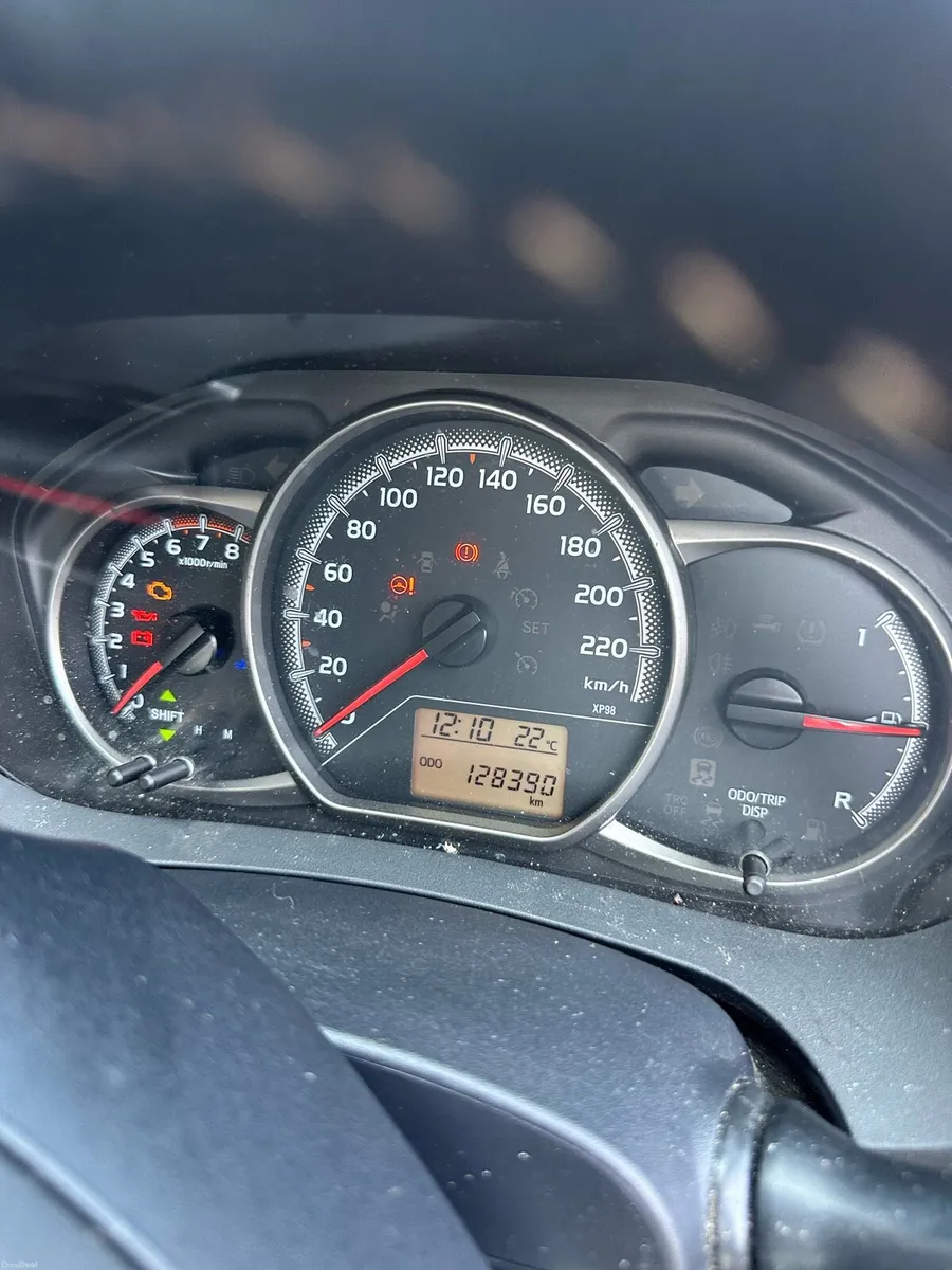 Toyota Yaris - Image 5