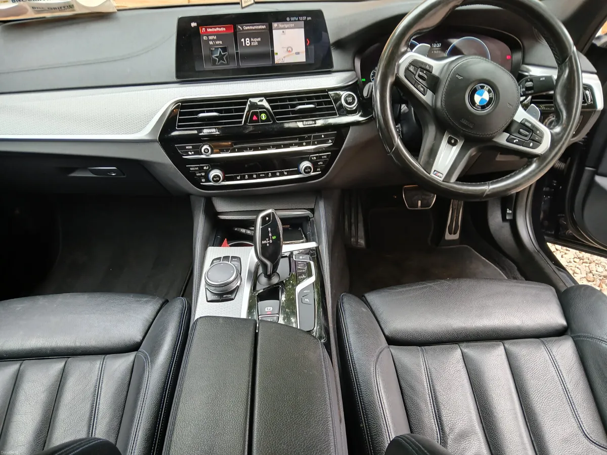 🆕️2019 BMW 5-Series 530e M Sport Auto🆕️ - Image 4