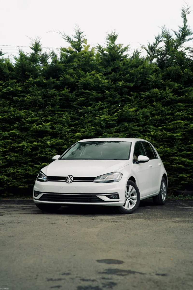 Volkswagen Golf Comfortline 2018 |Efficient Hatchb - Image 1