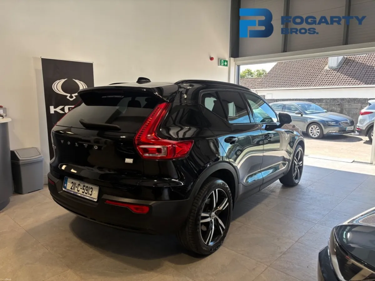Volvo XC40 2021, T4 PHEV R-DESIGN 5DR AUTO - Image 6