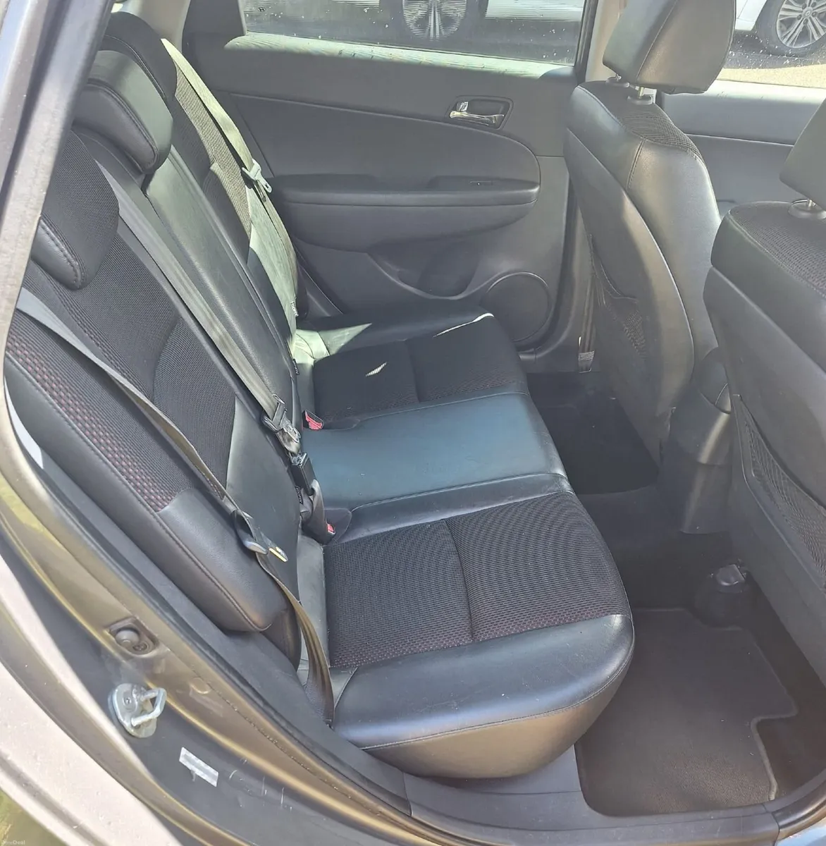 Hyundai i30 2010 - Image 3