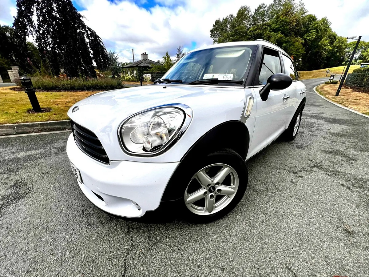 131 BMW Mini Countryman 4 Door Like New FSH - Image 3