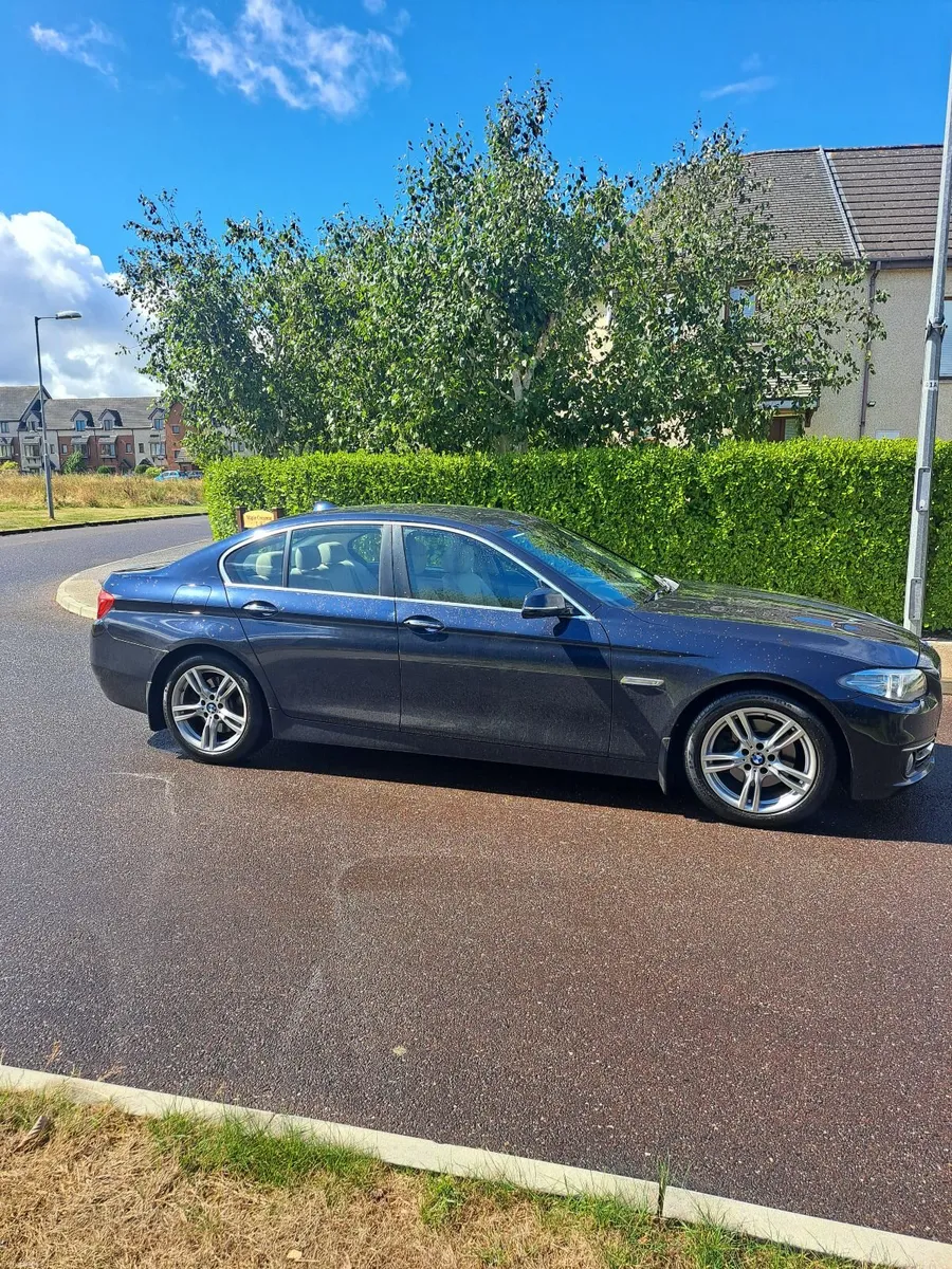 2015 BMW 520d Luxury saloon - Image 1