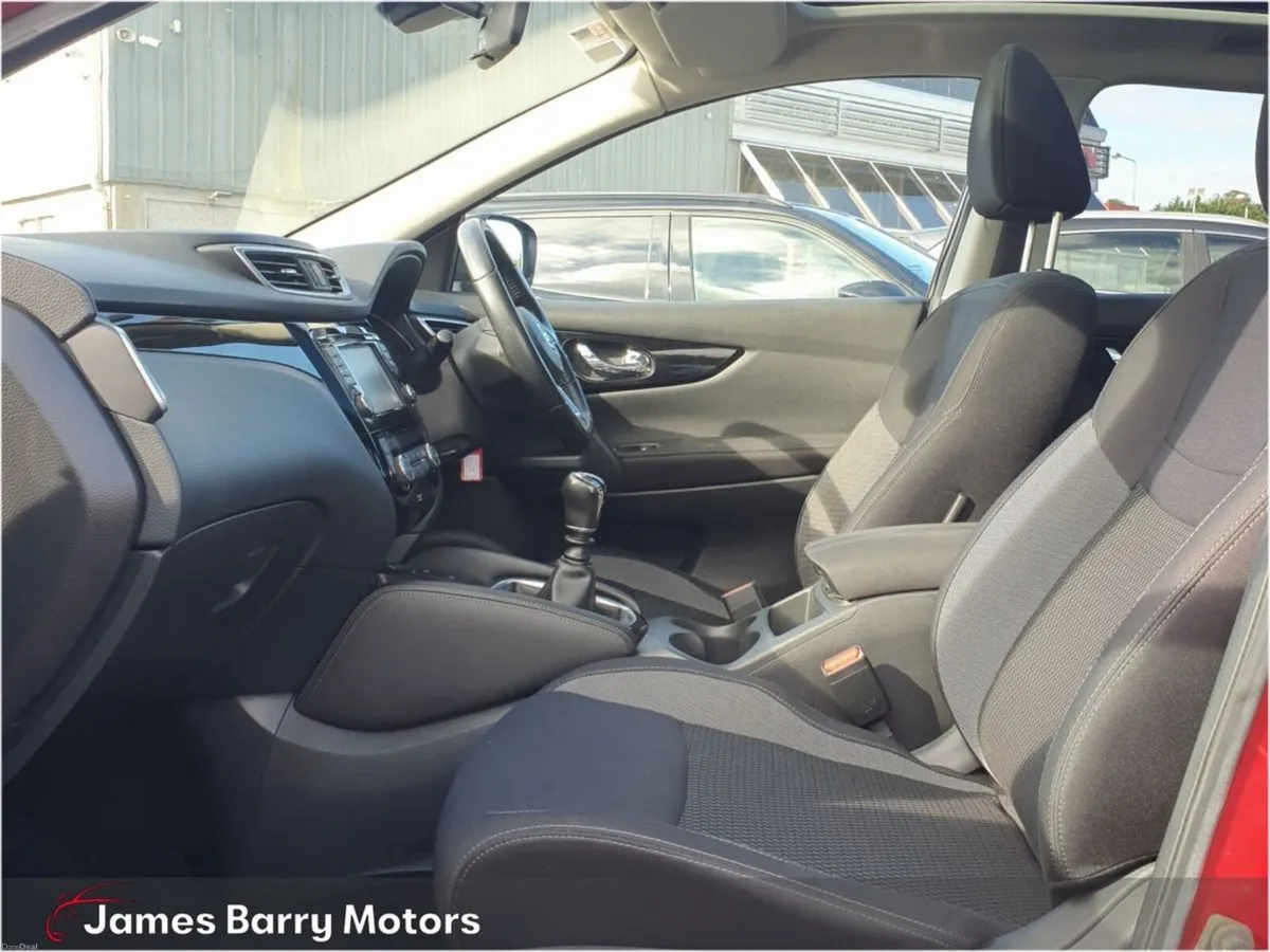 Nissan Qashqai 1.5 DSL SV // LOW MILEAGE - Image 4