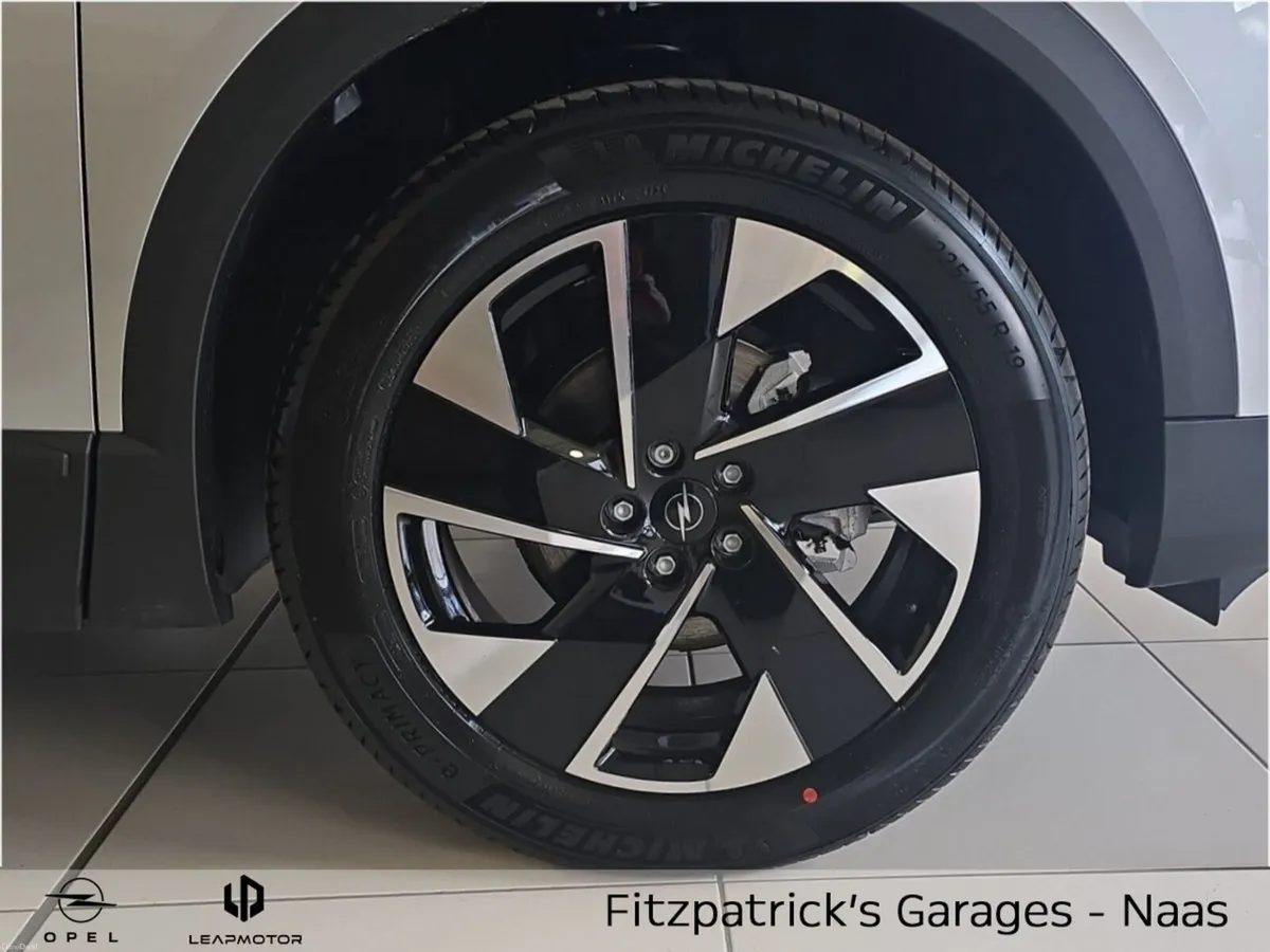 Opel Grandland GS HYBRID with 2.9% Finance Availab - Image 6