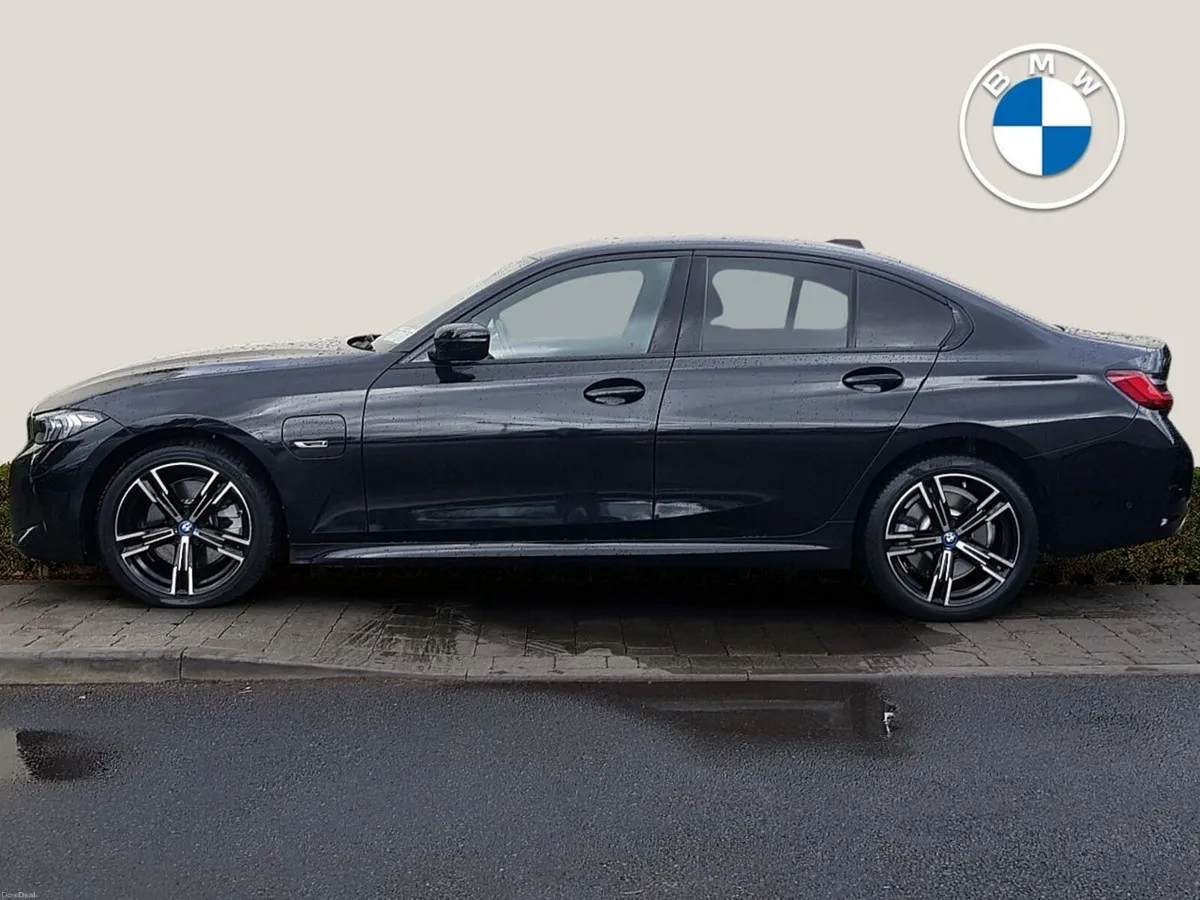 BMW 3-Series 330e M Sport - Image 3