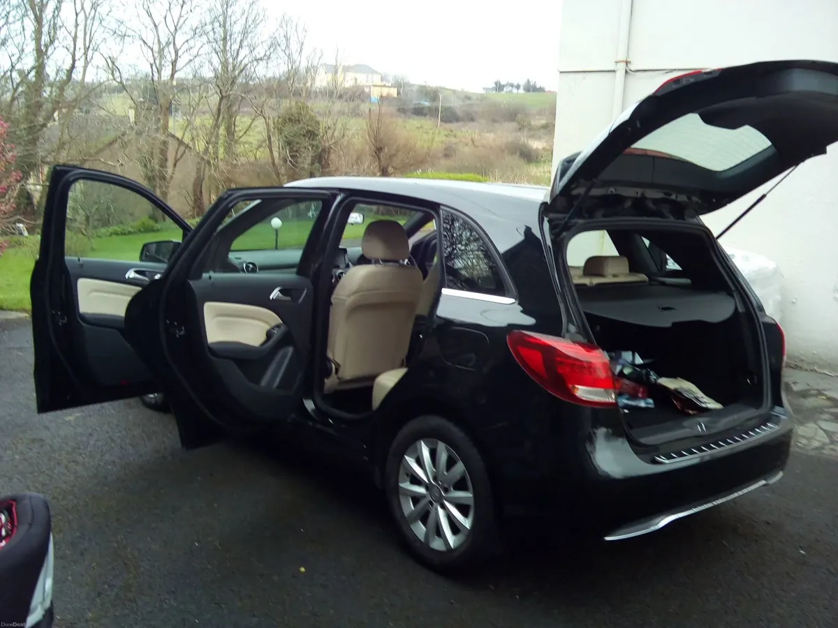 Mercedes-Benz B-Class 2015 - Image 4