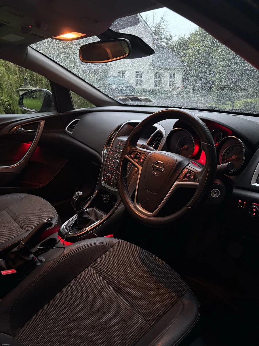Opel Astra 1.7l CDTI 2014 - Image 4