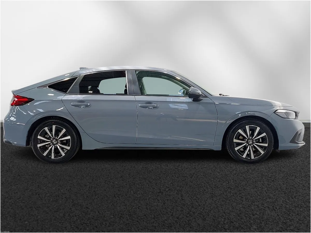 Honda Civic Hatchback Elegance - Image 5